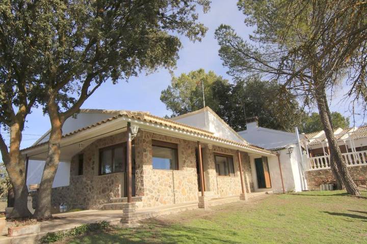 Casa rural para 12 personas, con vistas al lago además de vistas y jardín en Provincia de Albacete - 3