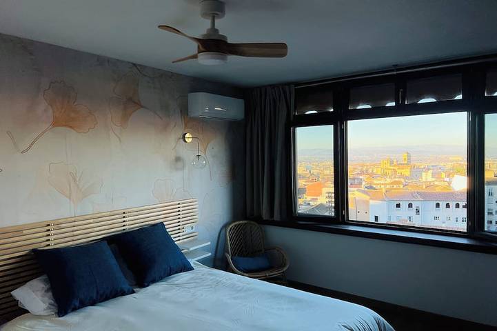 Spectacular 3-Bedroom House Downtown with Unbeatable Views over Granada. in Granada, Granada Province