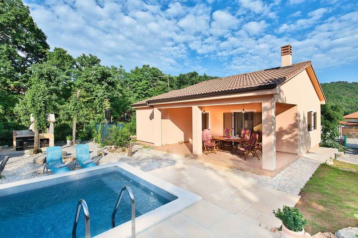 Villa für 6 Personen, mit Pool und Garten, kinderfreundlich in Labin - 2