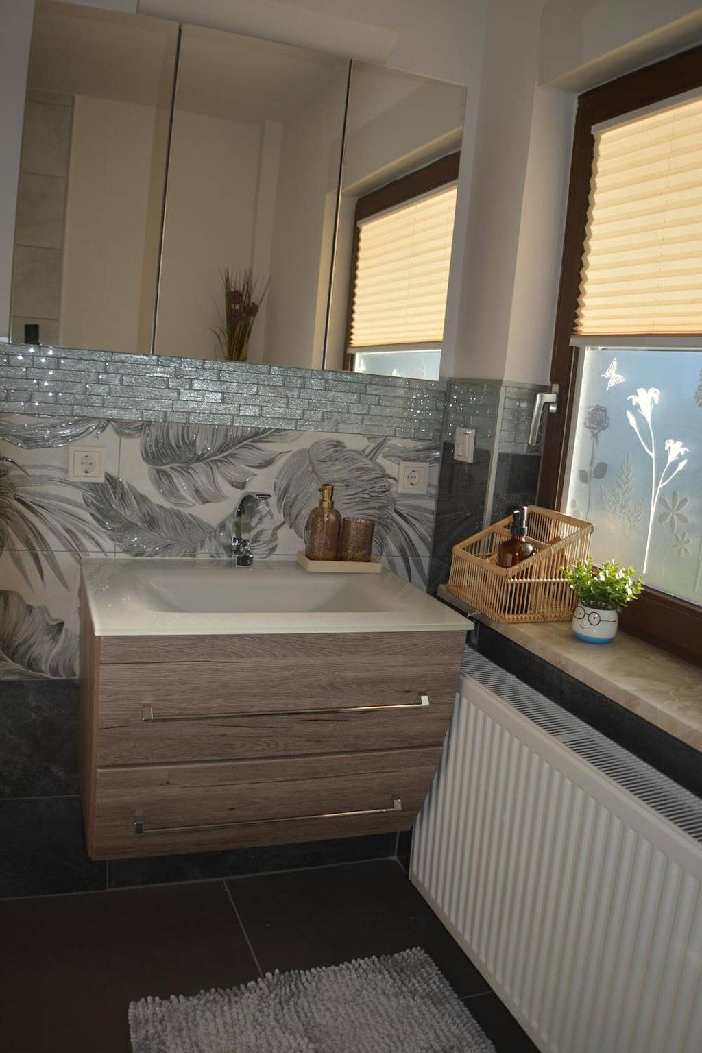 Ganze Wohnung, Wolkenfrei am sonnenhang - moderne wohlfühl-oase mit sonniger süd-terrasse in Lebach, Saar-Nahe-Bergland