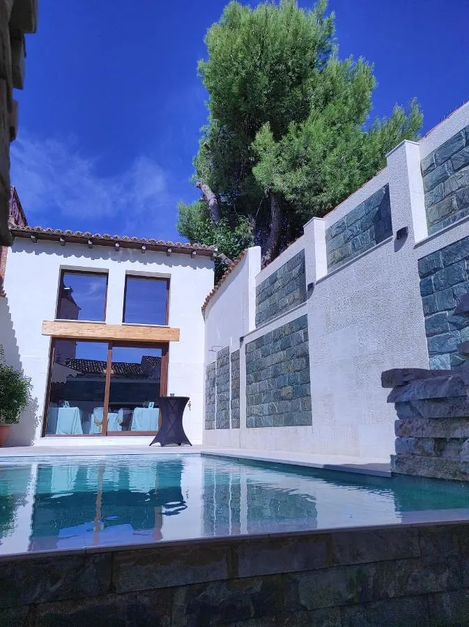 Casa de vacaciones para 4 personas, con jacuzzi además de piscina y jardín - 1