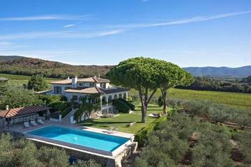 Villa für 14 Personen, mit Balkon und Garten in Castiglione della Pescaia