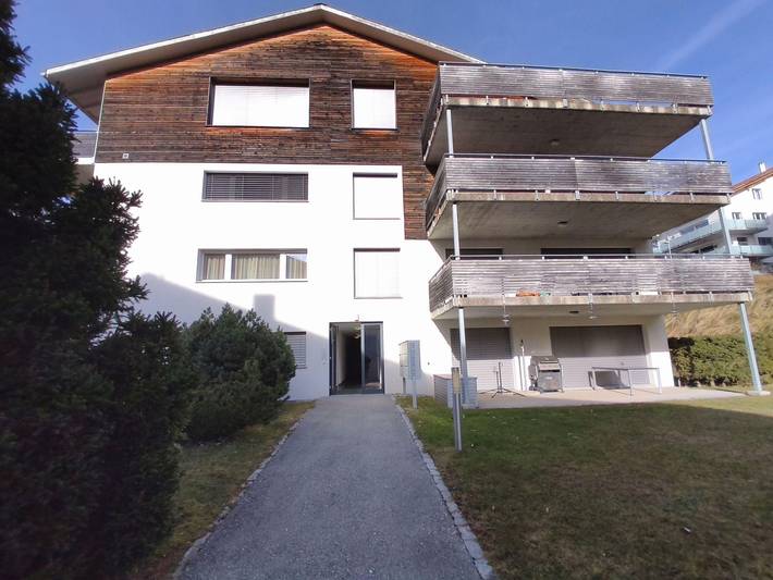 Ferienwohnung für 5 Personen, mit Balkon und Sauna sowie Ausblick in Savognin
