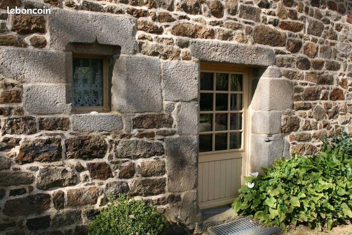 Location de vacances pour 5 personnes, avec piscine ainsi que vue et jardin, adapté aux familles à Plouagat - 3