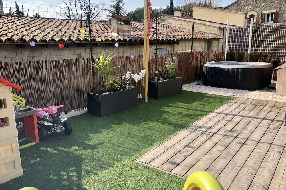 Geheel appartement, Location Semaine Appartement Type 3 70m2 + Jardin 80m2 in Martigues, Istres en omgeving