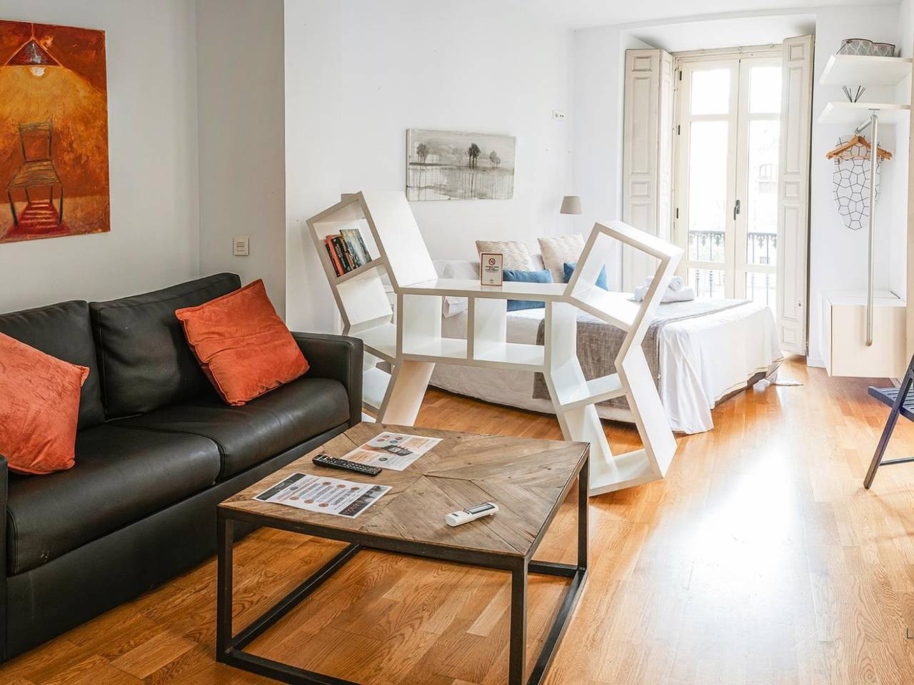 Entire studio, Living4malaga City Center Calderon 2301 Studio in Malaga Centro Historico, Malaga