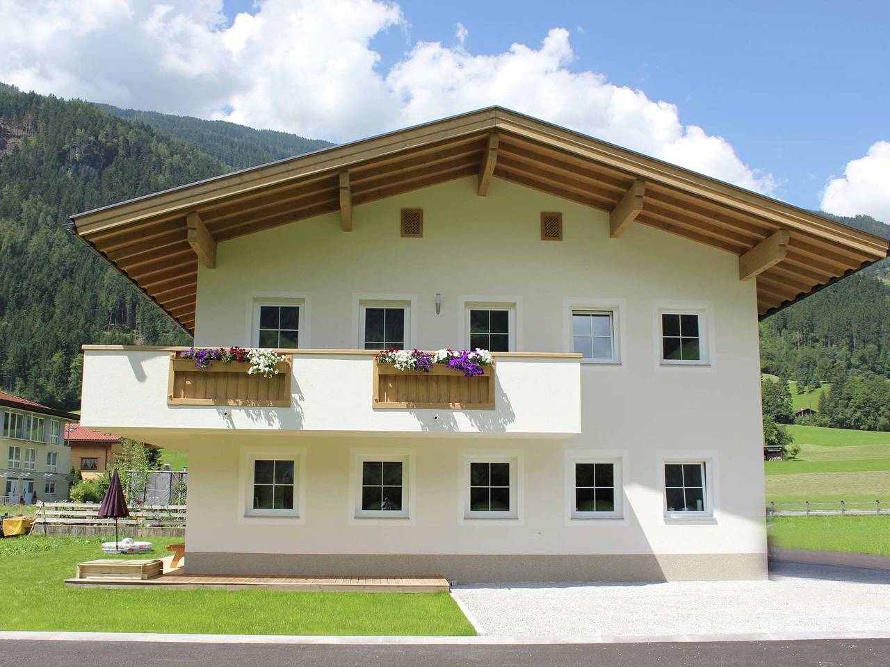 Ganze Wohnung, Wohnung in Aschau nahe Hochzillertal Pisten in Tuxer Alpen, Aschau im Zillertal