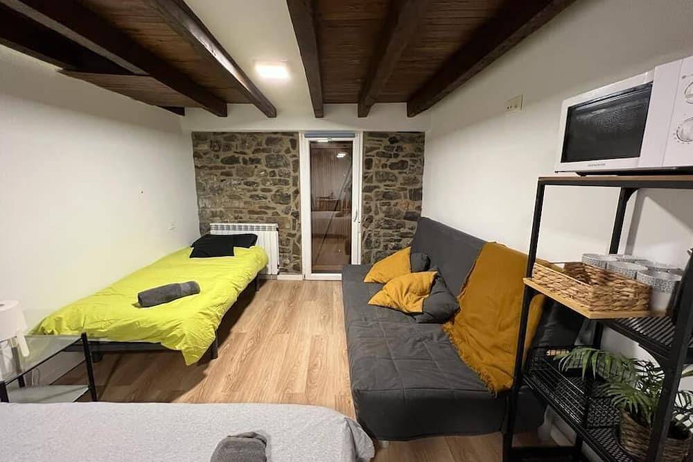 Habitaciones Para 9 Personas en Centro de Biescas in Biescas, Pyrénées espagnoles