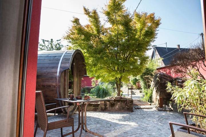 Hôtel pour 2 personnes, avec sauna et jardin ainsi que jacuzzi et terrasse, animaux acceptés
