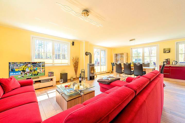 Ferienhaus für 8 Personen, mit Terrasse und Garten sowie Sauna in Glowe - 4