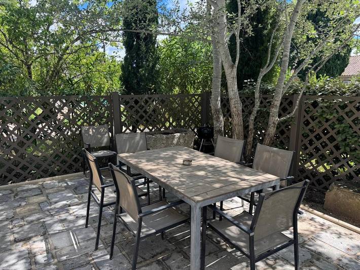 Location de vacances pour 10 personnes, avec jardin ainsi que piscine et vue, animaux acceptés à Les Baux-de-Provence - 2