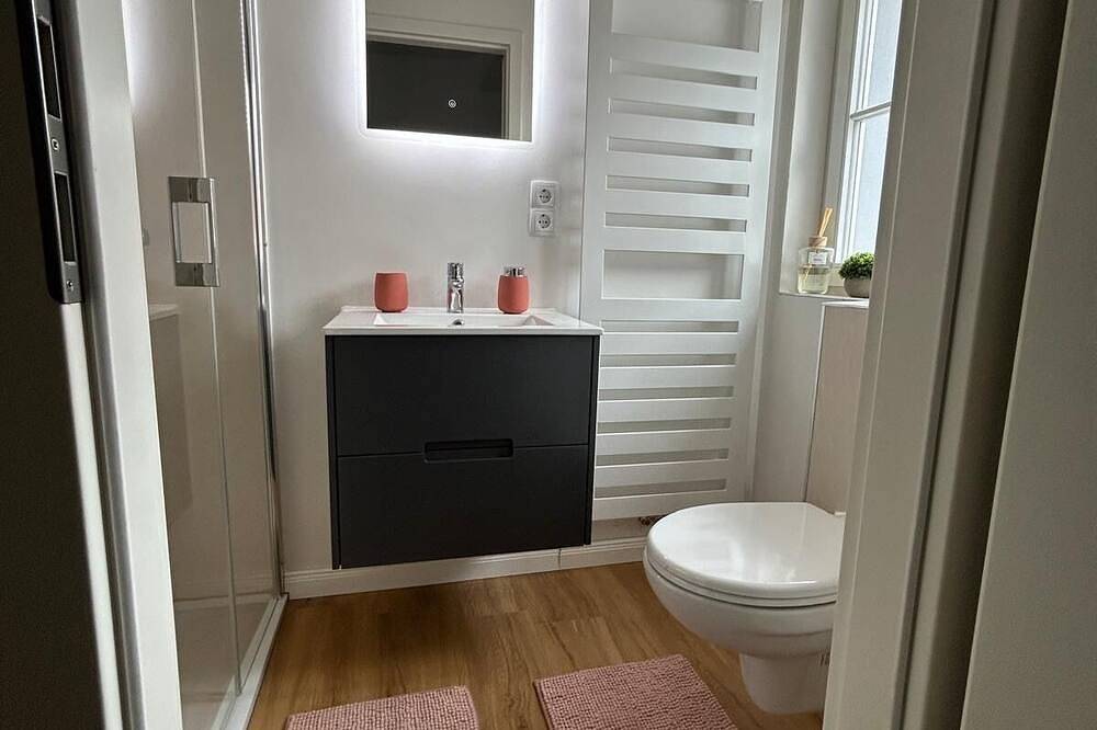Ganze Wohnung, Havelnest gemütliches Apartment auf 50m² mit Innenhof, 2 Minuten Fußweg zum See in Brandenburg an der Havel