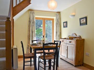 Holiday Rental for 2 People in Shropshire, West Midlands, Photo 2
