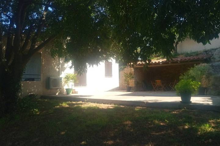 Beaucaire New House in einem 4 hectates Grundstück in Beaucaire, Nimes und Umgebung