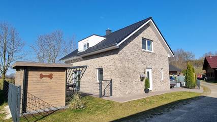 Ferienhaus für 6 Personen, mit Garten in Walchum