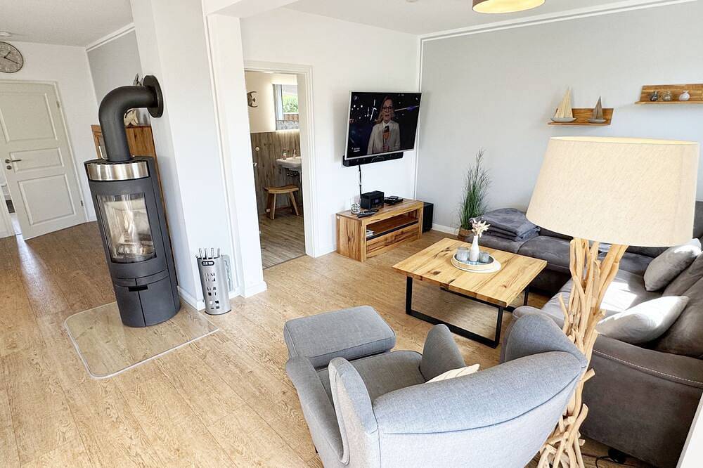 F: Ferienhaus Uns lütt Hus mit Sauna, Kamin & Terrasse - Ferienhaus Uns lütt Hus in Selliner See, Baabe