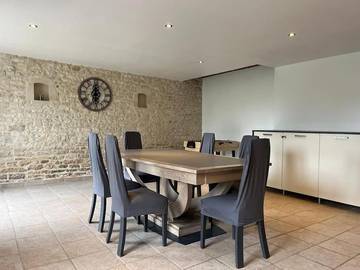 Gîte pour 4 personnes, avec terrasse dans Orglandes