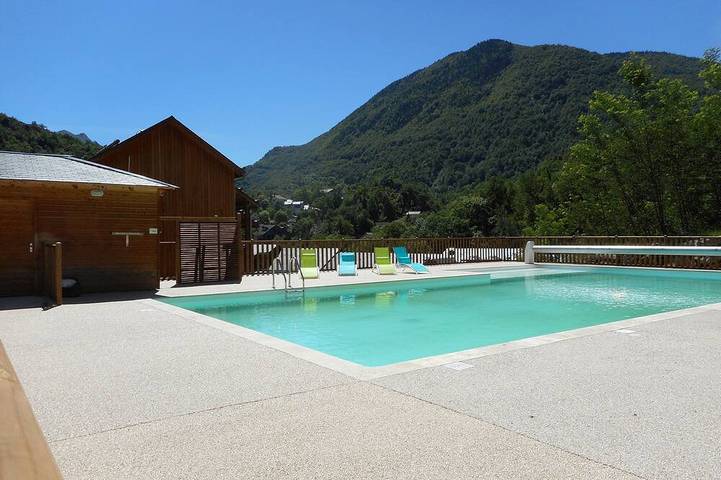 Appartement de vacances pour 5 personnes, avec piscine et balcon à Ax-les-Thermes