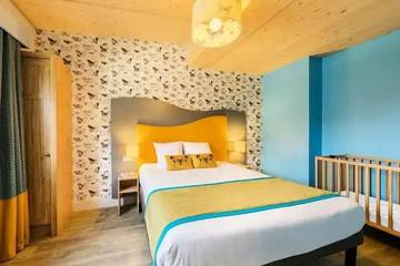 Camping pour 8 Personnes dans Bailly-Romainvilliers, Seine-et-Marne, Photo 1