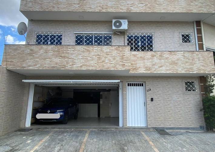 Casas e apartamentos de temporada para 4 pessoas, com balcão e vista em Camboriú