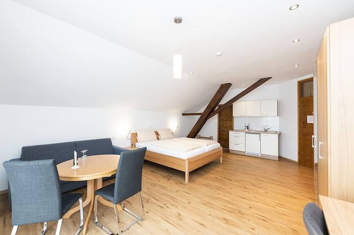Ferienwohnung für 3 Personen, mit Balkon in Nordheim am Main
