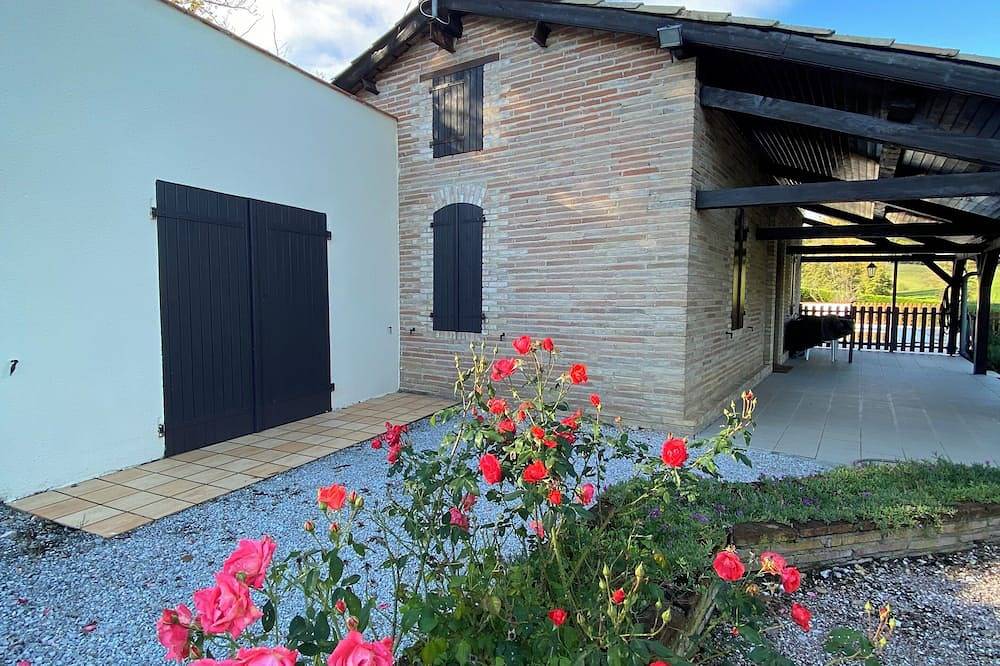 La maison des Vignes in Lisle-sur-Tarn, Albi region