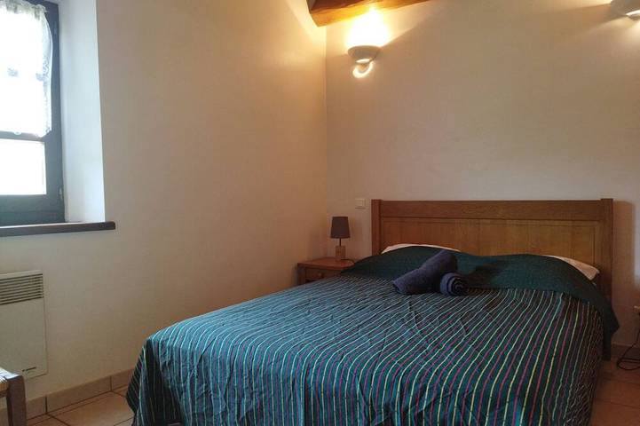 Gîte pour 10 personnes, avec terrasse et jardin à Montbrun - 2