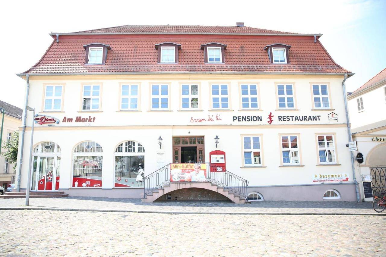Standard Double Room in Neustrelitz, Mecklenburg-Strelitz