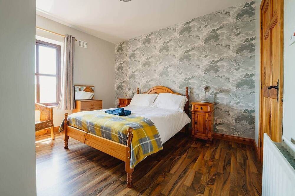 The Moor: Creevy Cottages in Donegal, County Donegal
