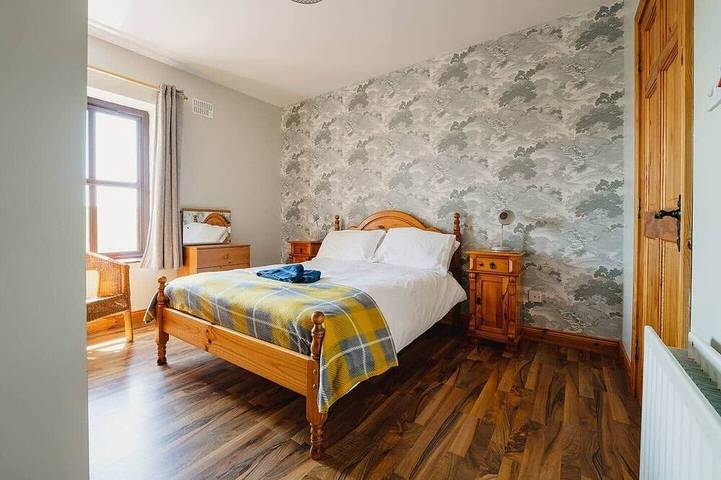The Moor: Creevy Cottages in Donegal, County Donegal