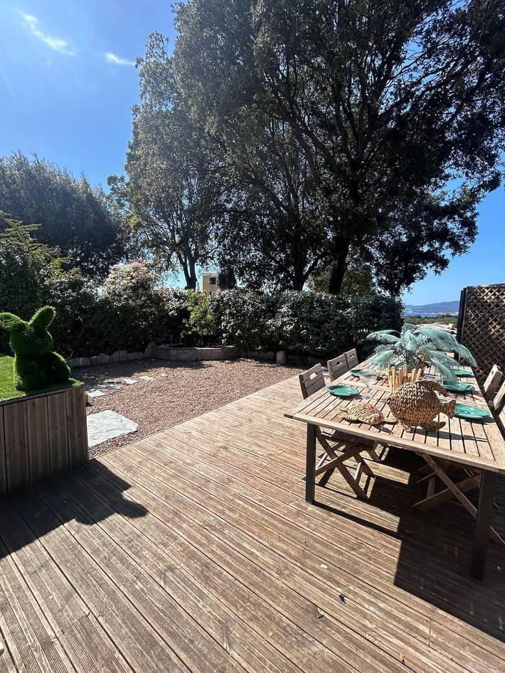 Casa de vacaciones para 6 personas, con terraza además de jardín y piscina - 1