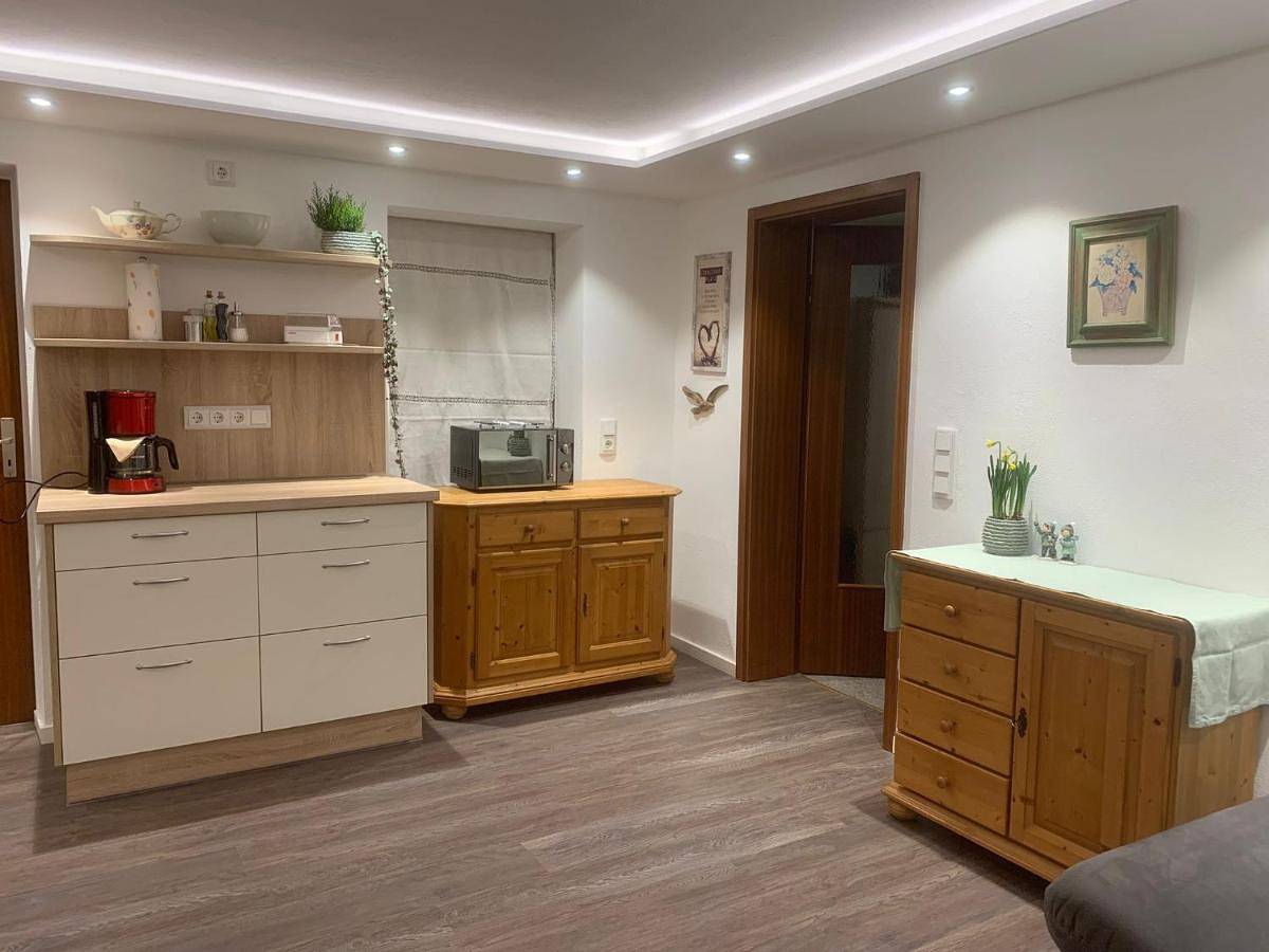 Ganze Wohnung, Blumenwohnung Irene Dorn in Andechs, Ammersee