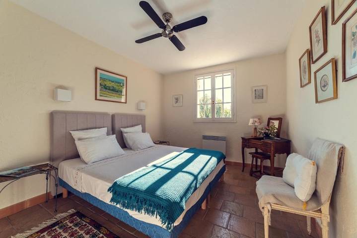Maison d’hôte pour 10 personnes, avec piscine ainsi que vue et jardin à La Garde-Freinet - 2