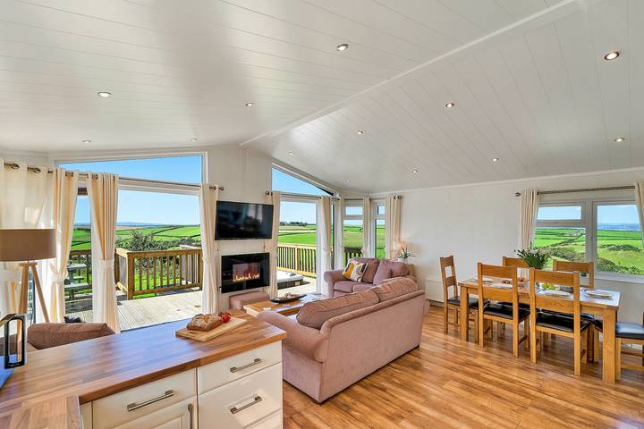 Ferienhaus für 6 Personen, mit Terrasse und Pool sowie Whirlpool in Cornwall - 2
