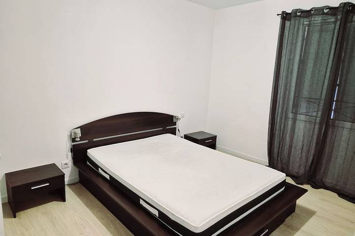 Furnished townhouses in Angoulême, Charente