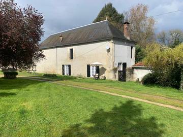 Maison d’hôte pour 2 personnes, avec terrasse ainsi que vue et jardin à Charroux