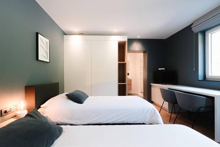 Location de vacances pour 14 personnes, avec jardin ainsi que jacuzzi et sauna dans Burnenville - 2