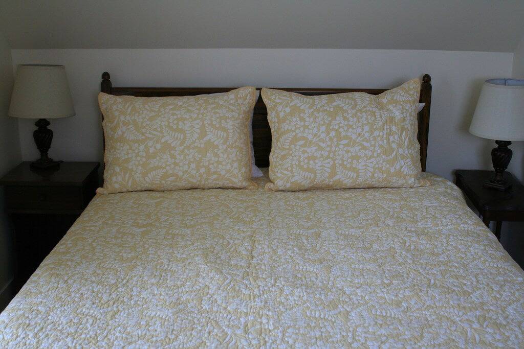 Charmantes Ferienhaus mit Meerblick in Biddeford Pool. 200 Yards bis 2 Mile Beach in Biddeford, York County