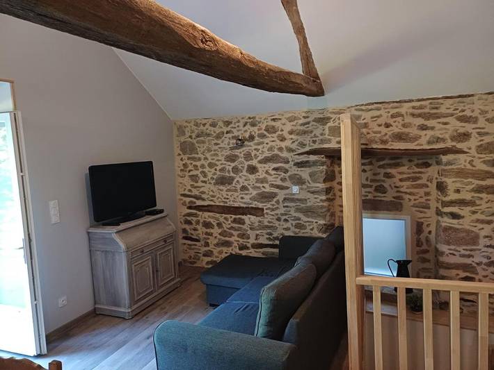 Location de vacances pour 5 personnes, avec vue et terrasse à Montirat - 4