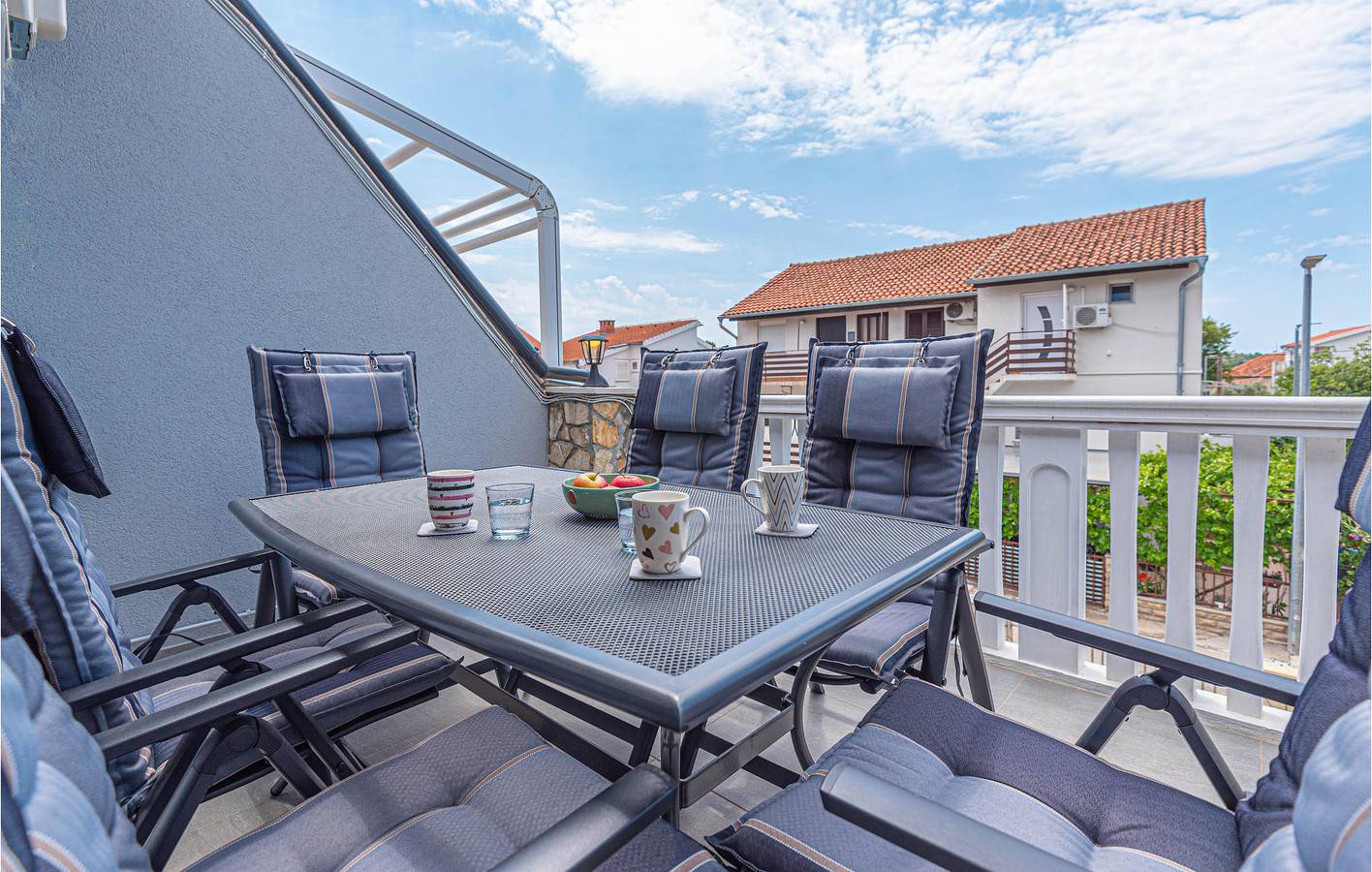 Ganze Ferienwohnung, Ferienwohnung für 4 Personen mit Terrasse in Pirovac, Šibenik-Knin