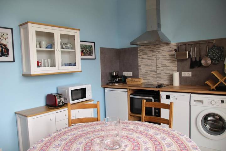 Location de vacances pour 3 personnes, avec jardin et vue à Sussac - 4