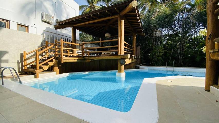 Casas e apartamentos de temporada para 2 pessoas, com jardim e piscina na Praia do Forte