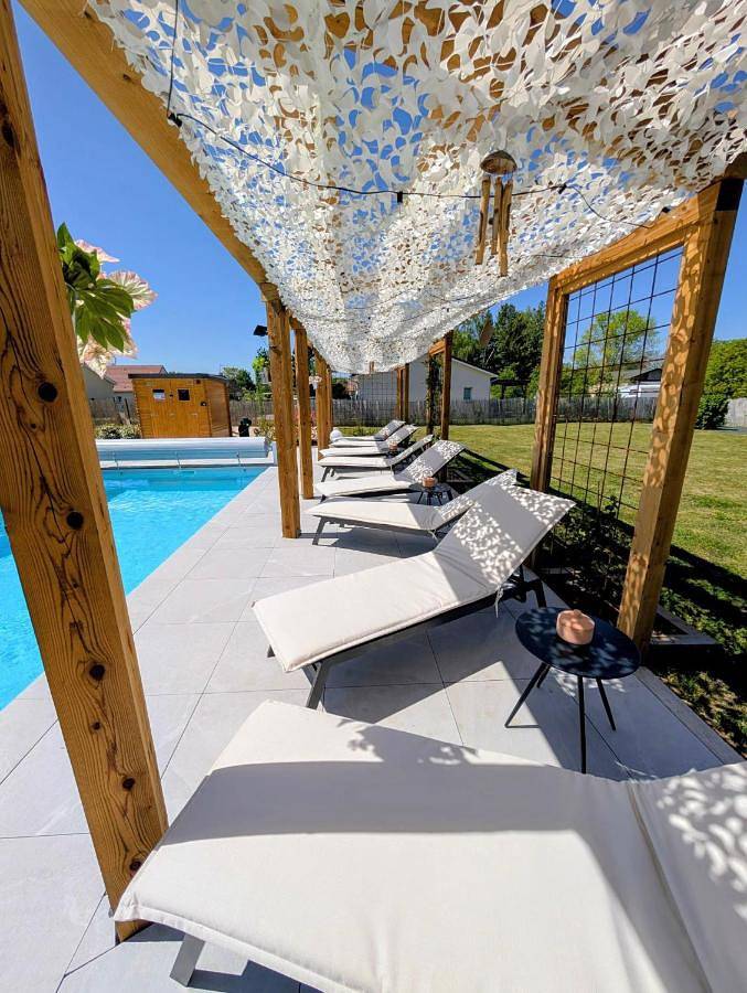 Gîte pour 2 personnes, avec piscine et jardin à Cuisery - 4