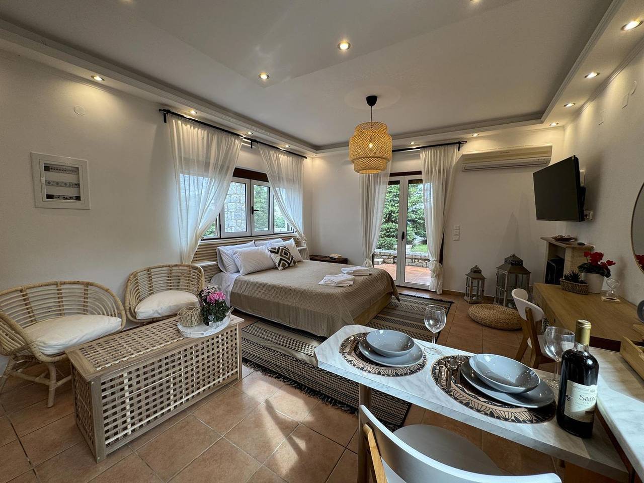 Ganze Wohnung, Traumhafte Lage über dem Meer: Jassemi in Mavrovouni in Peloponnes