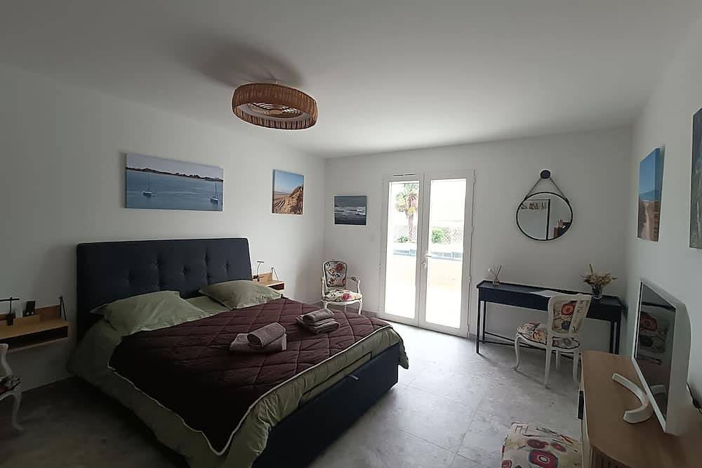 Chambre d'hôtes « Suite Les Plages » avec piscine, jardin partagés et Wi-Fi in La Brée-les-Bains, Côte de Beauté