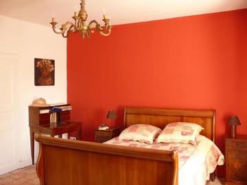 Gîte pour 4 personnes, avec piscine et jardin à Tuffé