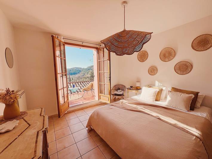 Gîte pour 6 personnes, avec piscine et jacuzzi à Callas - 3