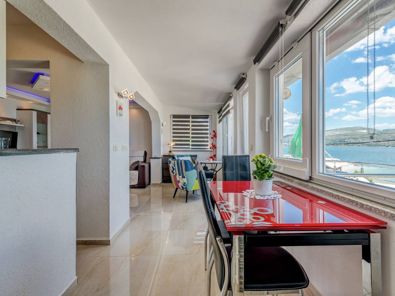 Ganze Wohnung, Apartment in Arbanija mit Terrasse in Arbanija, Ciovo
