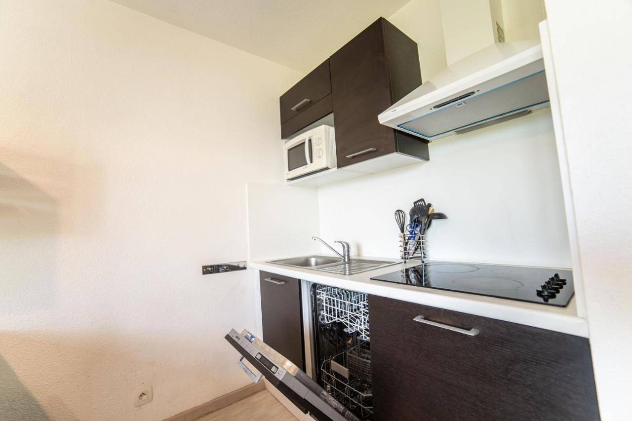 Appartement entier, Le Bellevue, 50m lac, piscine, parking, wifi, baignade surveillée in Aureilhan, Côte d’Argent