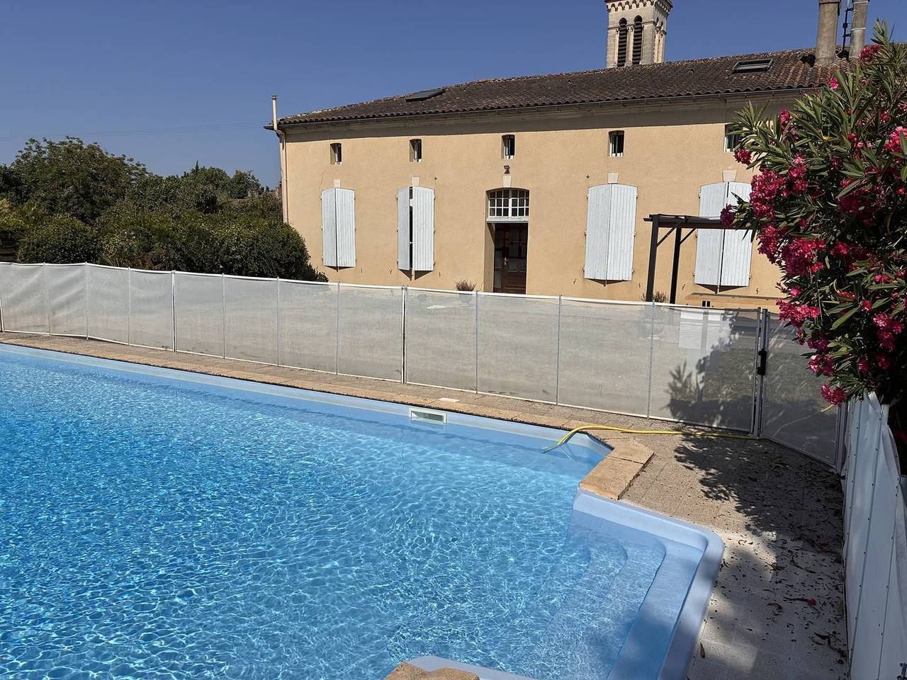 Gîte grande capacité avec piscine privée 13 personnes in Baleyssagues, Région de Marmande
